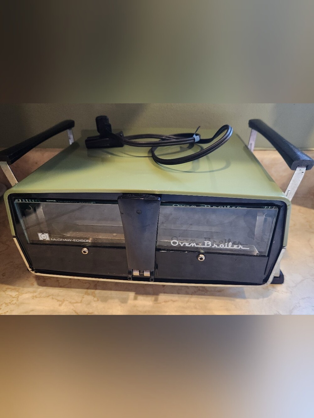 Vintage MacGraw Edison OVEN BROILER.... YOU FLIP IT TO BROIL 🤩🤩🤩